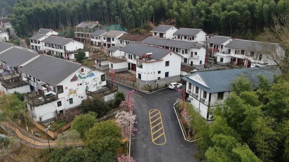 江西資溪縣烏石鎮(zhèn)新月畬族村景象。新華社記者 彭昭之 攝